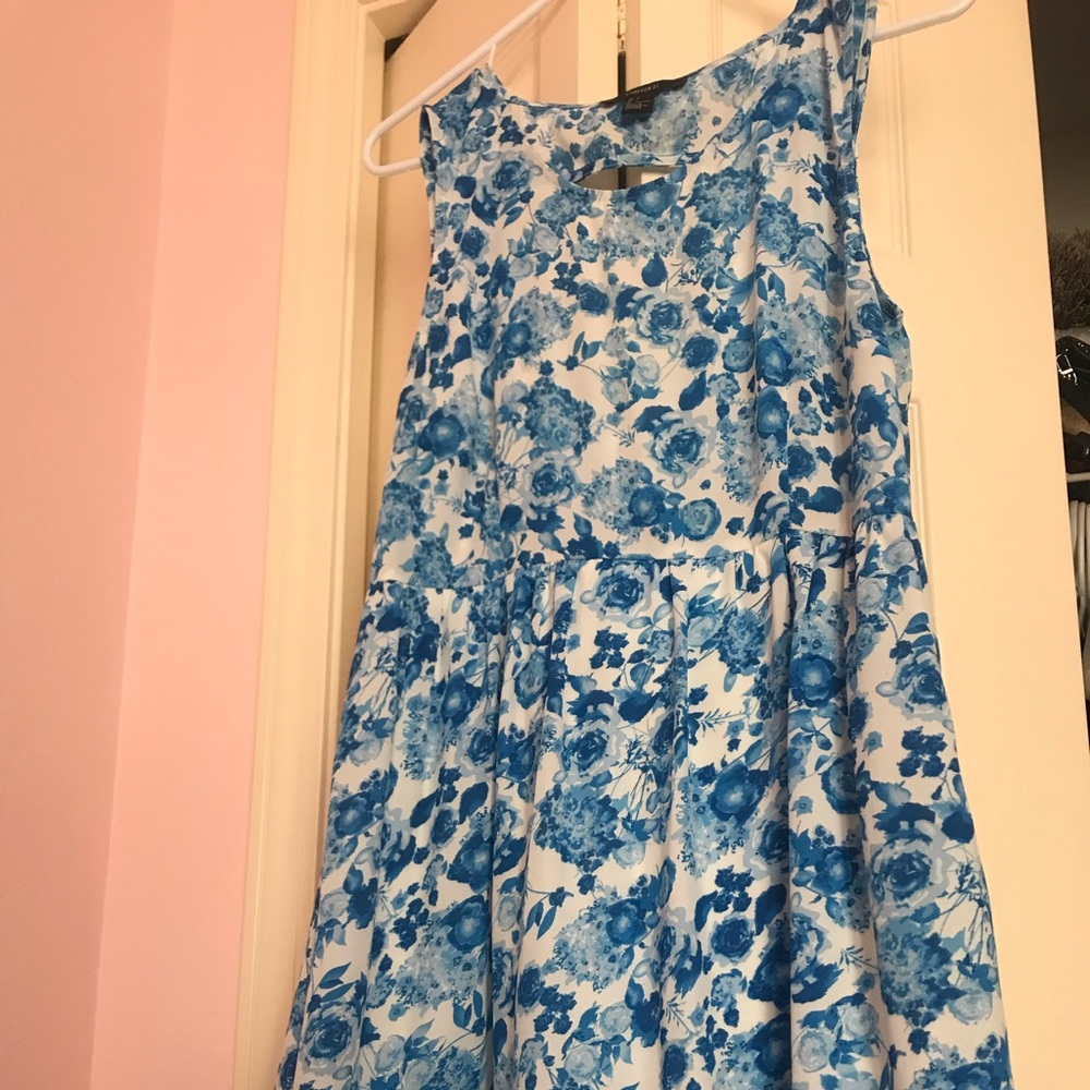 Forever 21 Summer Floral Dress